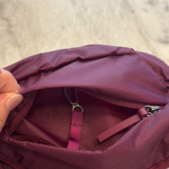MEC Maroon Waist Pack - Picture 5 of 5